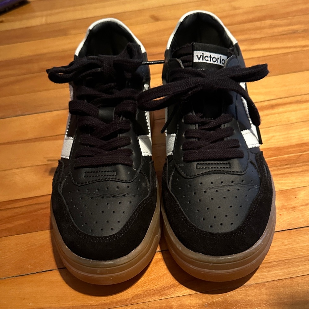 Victoria Black and White Sneakers